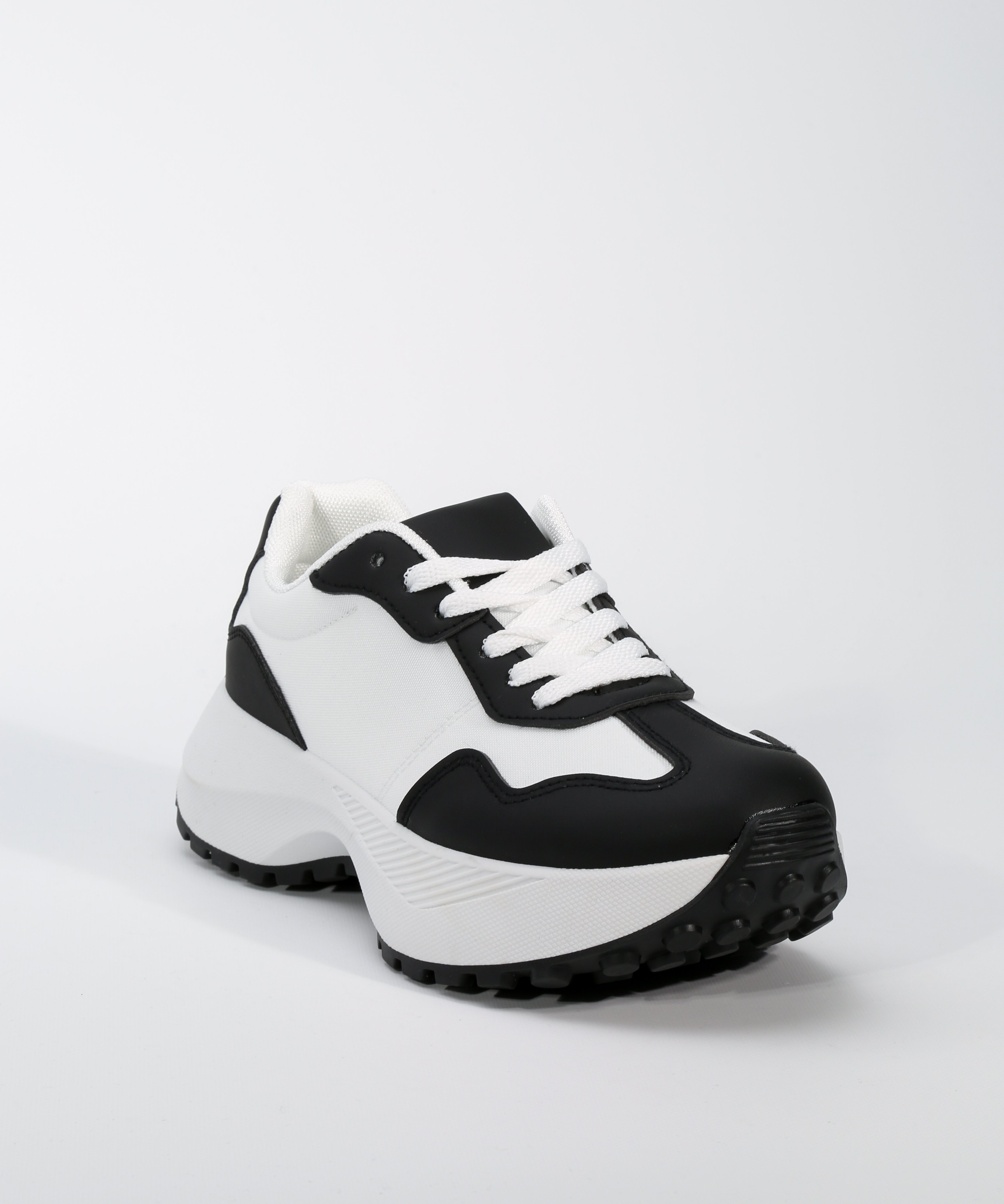 Zapatillas deportivas image number null